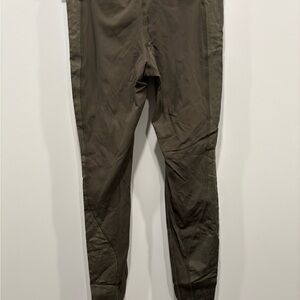 lululemon athletica Green Leggings with Slim Fit and Lightweight Fabric